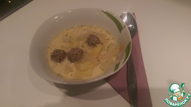 Cheese soup with kohlrabi and potatoes