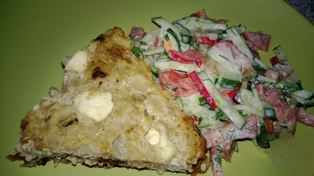 Casserole with chicken in a slow cooker