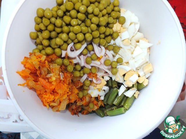 Salad with squid