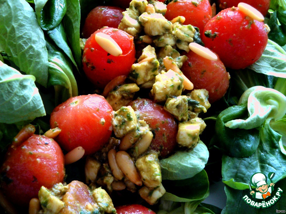 Salad with cherry tomatoes