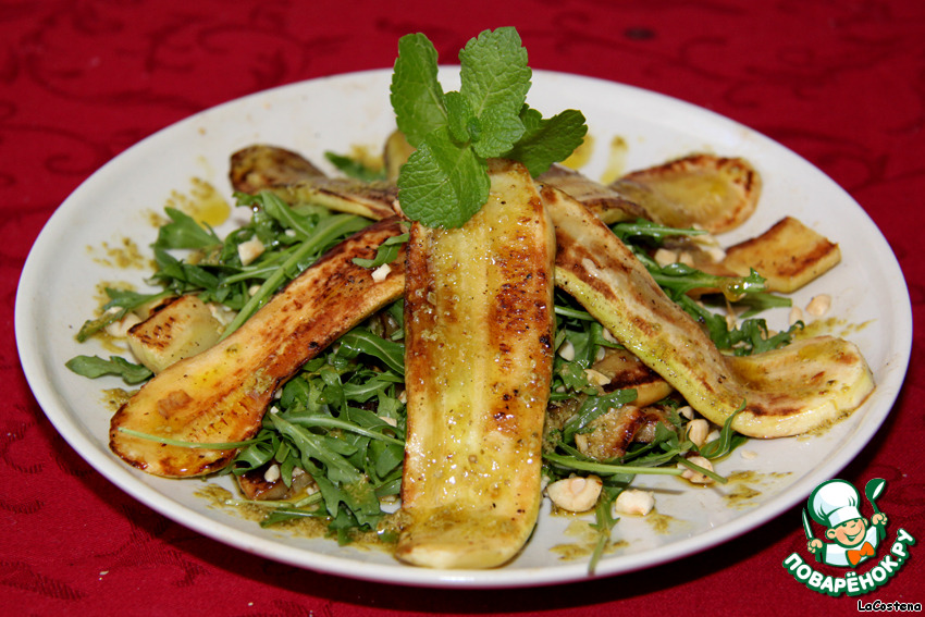 Warm salad with arugula