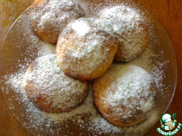 Snowballs stuffed in a slow cooker