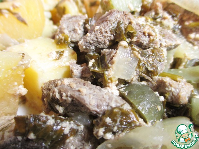Beef in yogurt with pickles