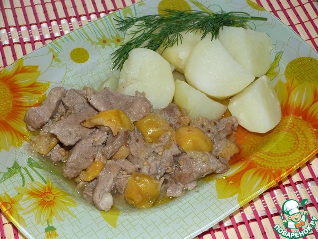 Braised pork with Japanese quince