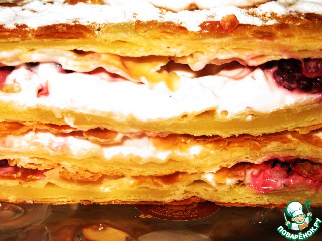 Mille-feuille with blackberries