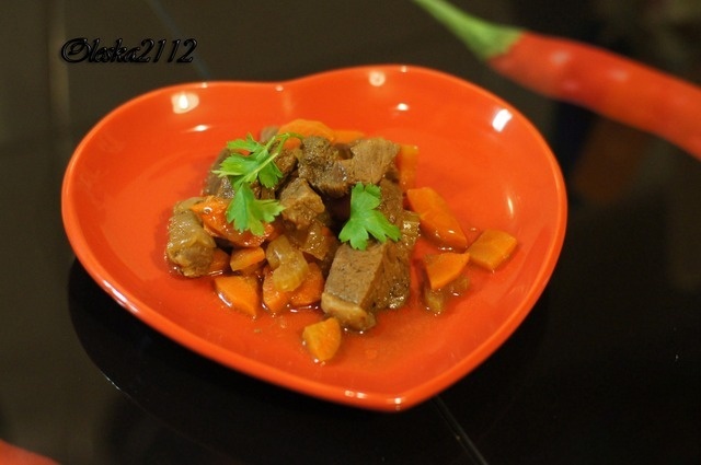 Beef, stewed in kvas