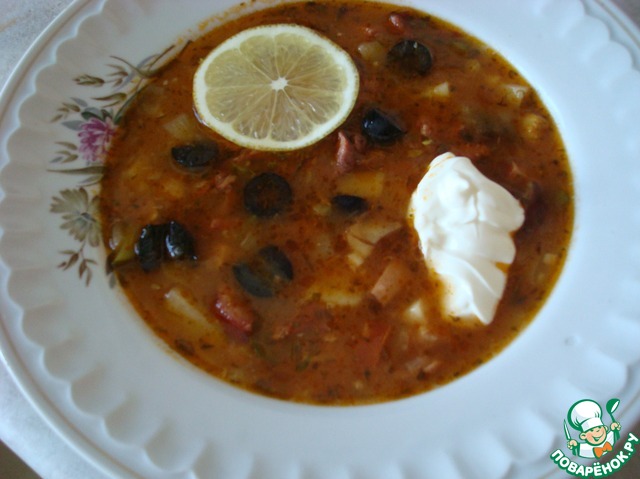 Solyanka in multivarka-pressure cooker