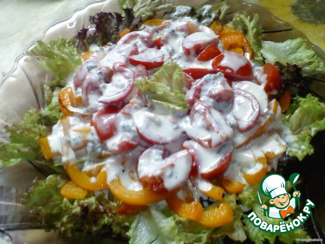 Warm salad with Dor blue sauce