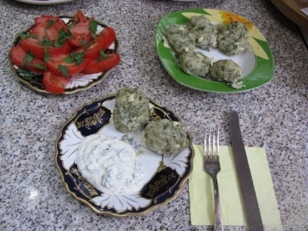 Fish cutlets in a slow cooker for a couple