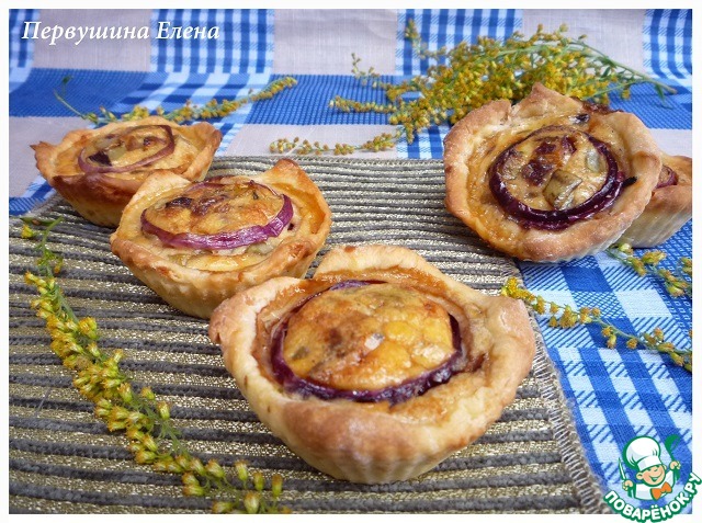 Tartlets with green tomatoes