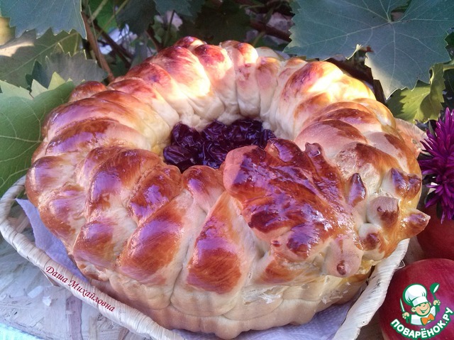 Cake with wine plum