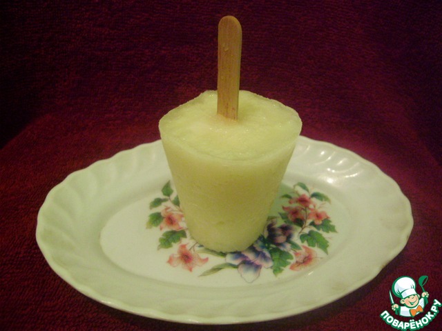 Pineapple ice cream