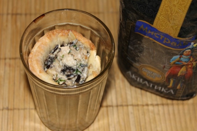 Sand cone stuffed with wild rice