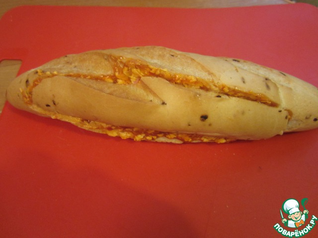 Французский деревенский сэндвич с кисло-сладким соусом