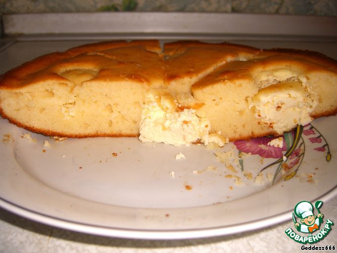 The cake from the baked yogurt with cottage cheese