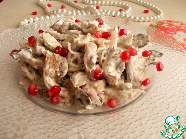 Salad with tongue and shiitake