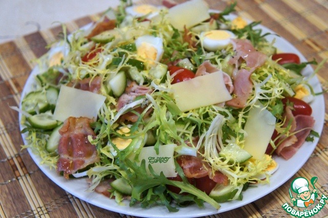 Frisée with bacon