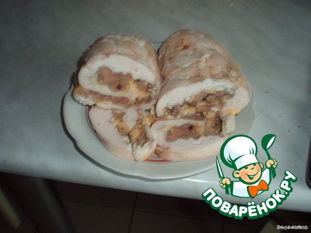 Roulade of chicken breast with liver