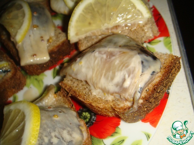 Herring in mustard marinade