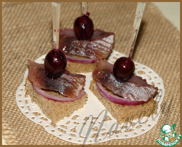 Herring, almost in Icelandic, with cranberry sauce