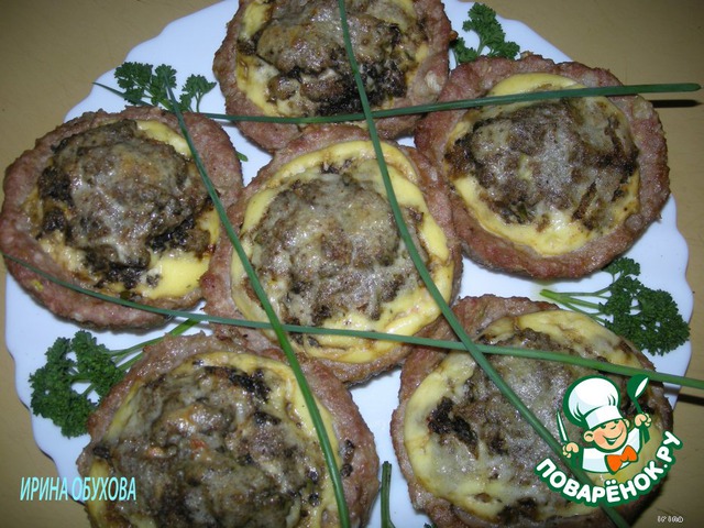 Meat baskets with mushrooms