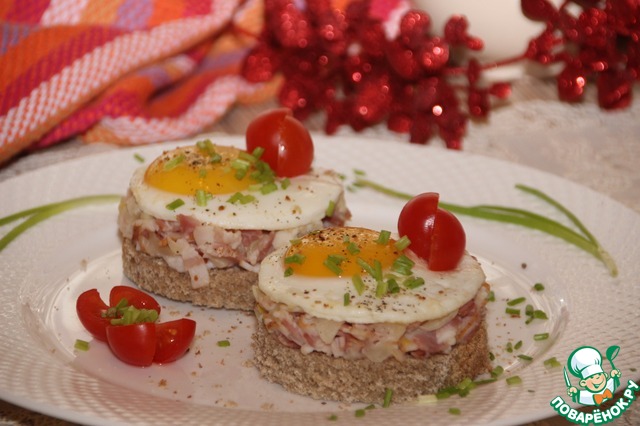 Бутерброды с беконом и яйцом