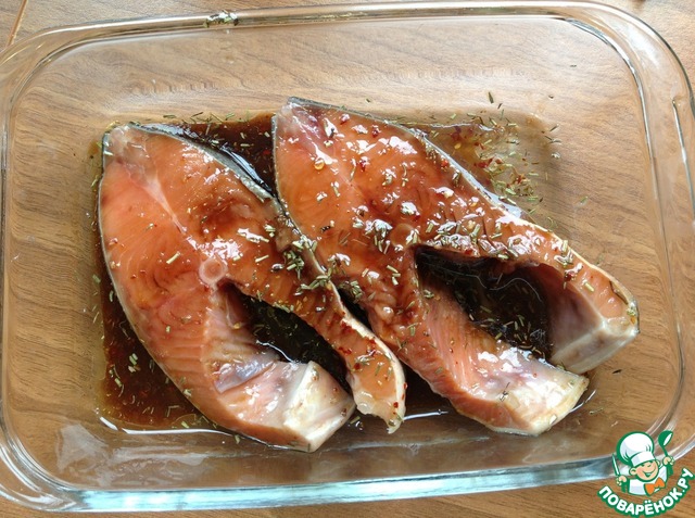 Salmon in soy-honey marinade