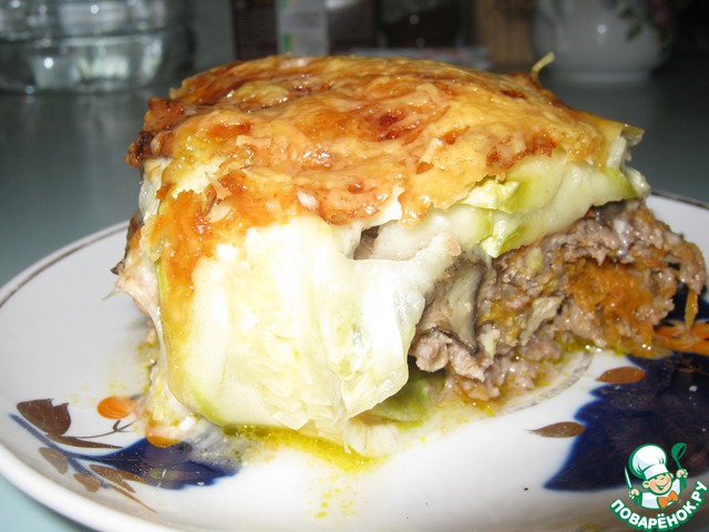 Meat pie with zucchini