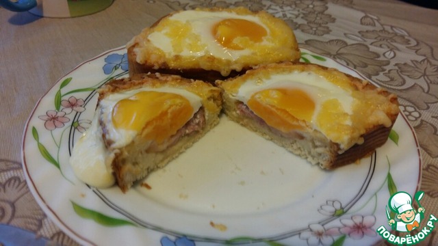 Boats with bacon and egg