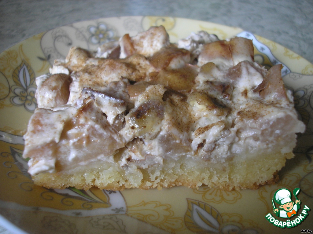 Delicate nut-pear pie