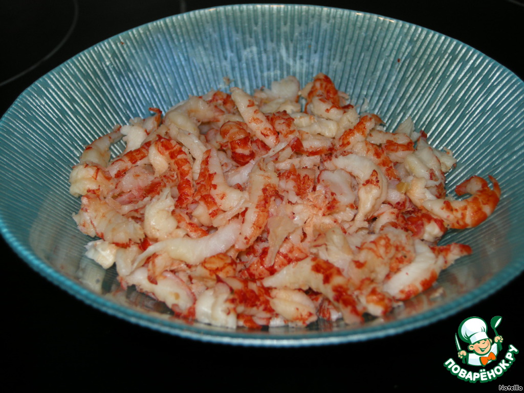 Salad with mini-asparagus, crayfish and tuna