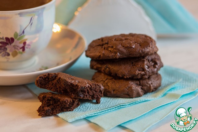 Delicate chocolate cookies with chocolate drops