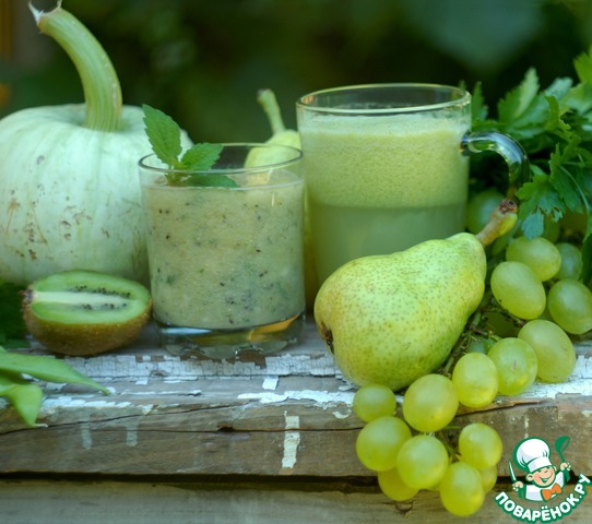 Fruit and vegetable green smoothies