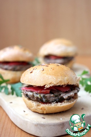 Hamburger with tomato scones