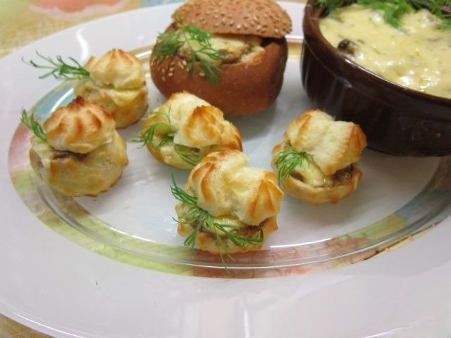 Profiteroles with julienne