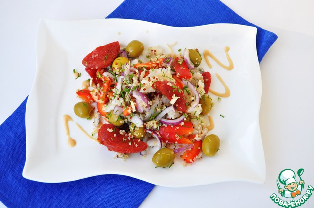 Warm salad of quinoa, halibut and sundried tomato