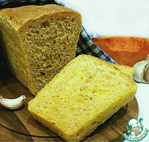 Pumpkin bread with aroma of garlic