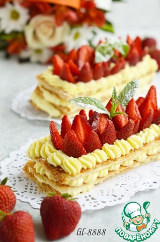 Millefeuille with strawberries