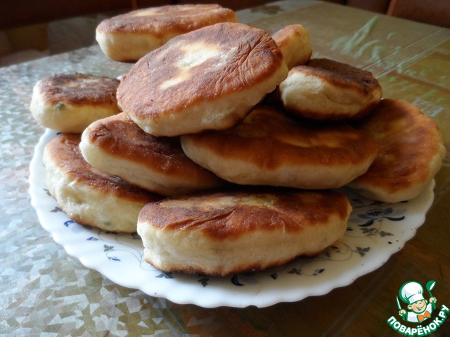 Fried pies on kefir with egg