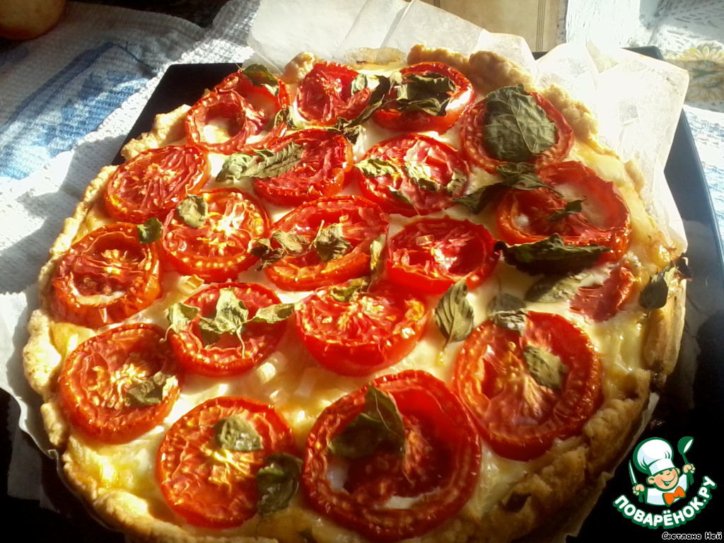 Ossetian pie with tomatoes, Basil and mint