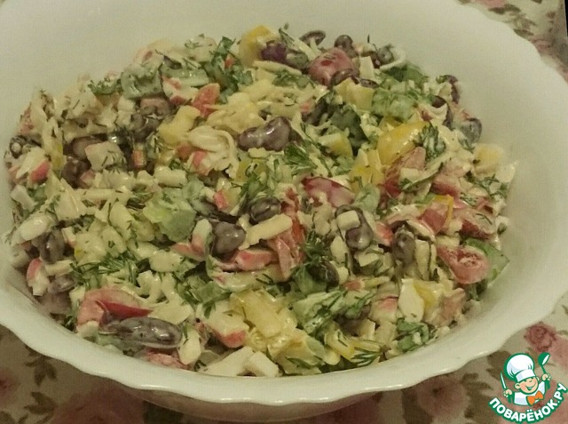 Salad of sweet peppers and beans