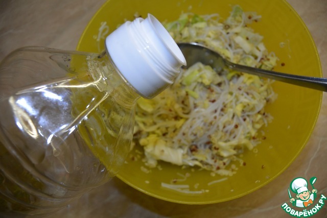 Salad with funchoza and quinoa