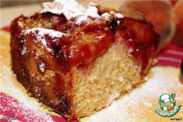 Yeast cake with plums