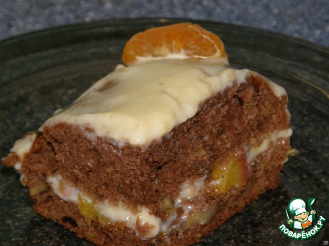 Sponge cake with fruit and cream pudding