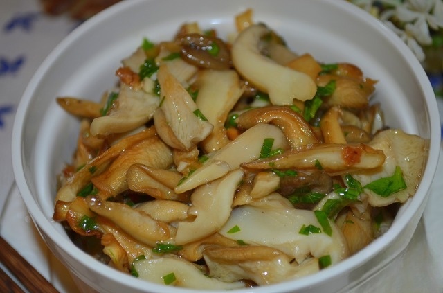 Oyster mushrooms fried, pickled