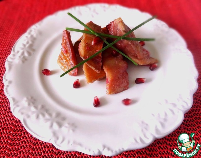 Marinated fish with pomegranate