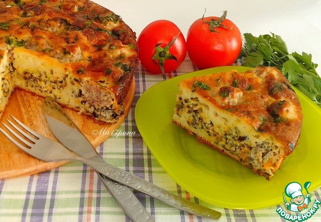 Filler pie with wild rice and meatballs