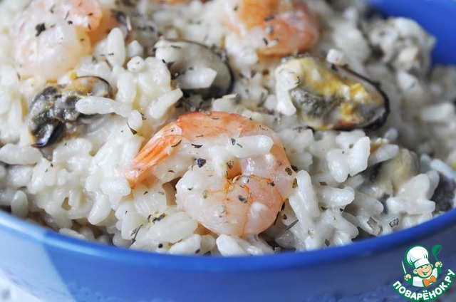 Creamy risotto with seafood