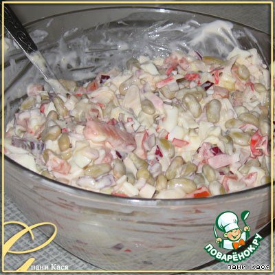 Salad of crab with flajole