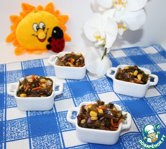 The seaweed salad with corn